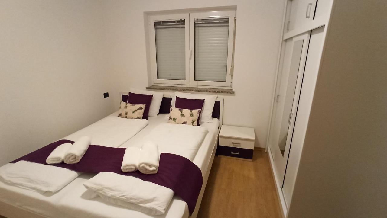 Apartma Apollonio Črni Kal Exterior foto